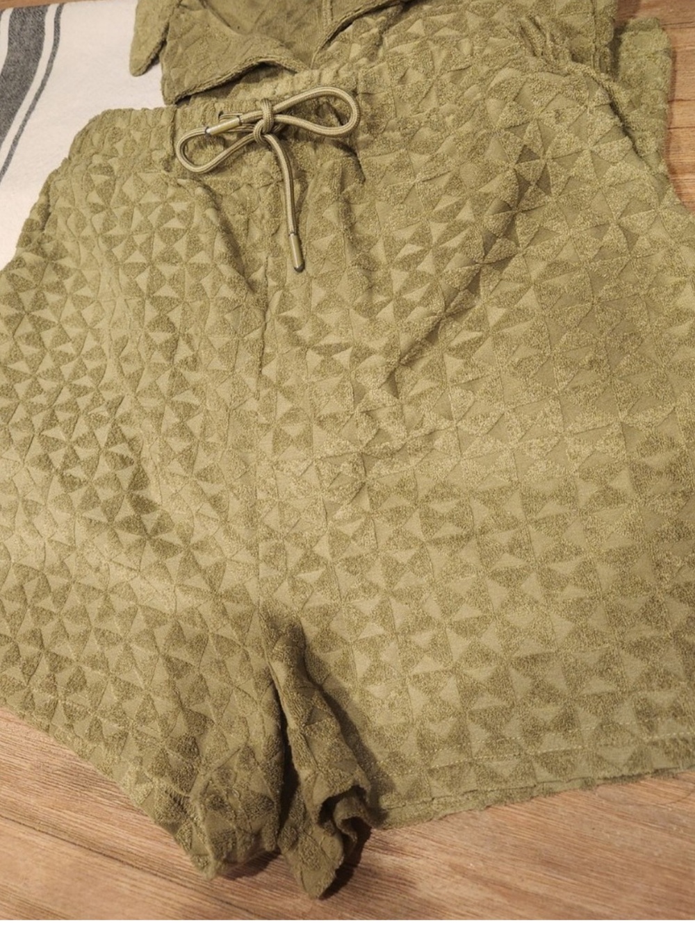 Avec Les Filles Olive Textured Terry High-Waist Shorts